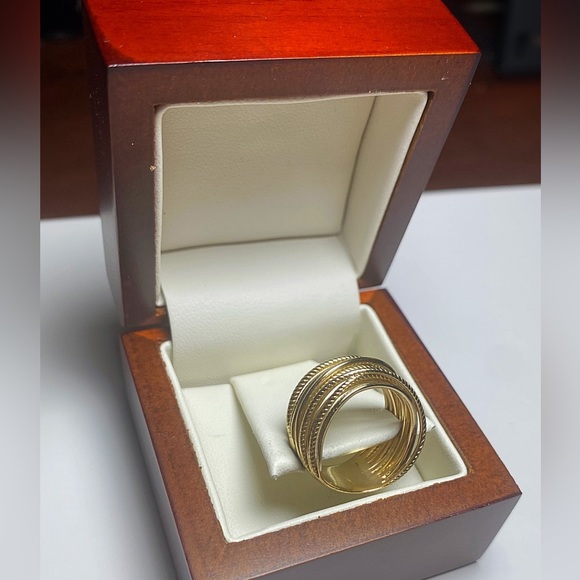 Gabriel and Co.  14K Yellow Gold Crisscross Twisted Rope Ring - Picture 6 of 11